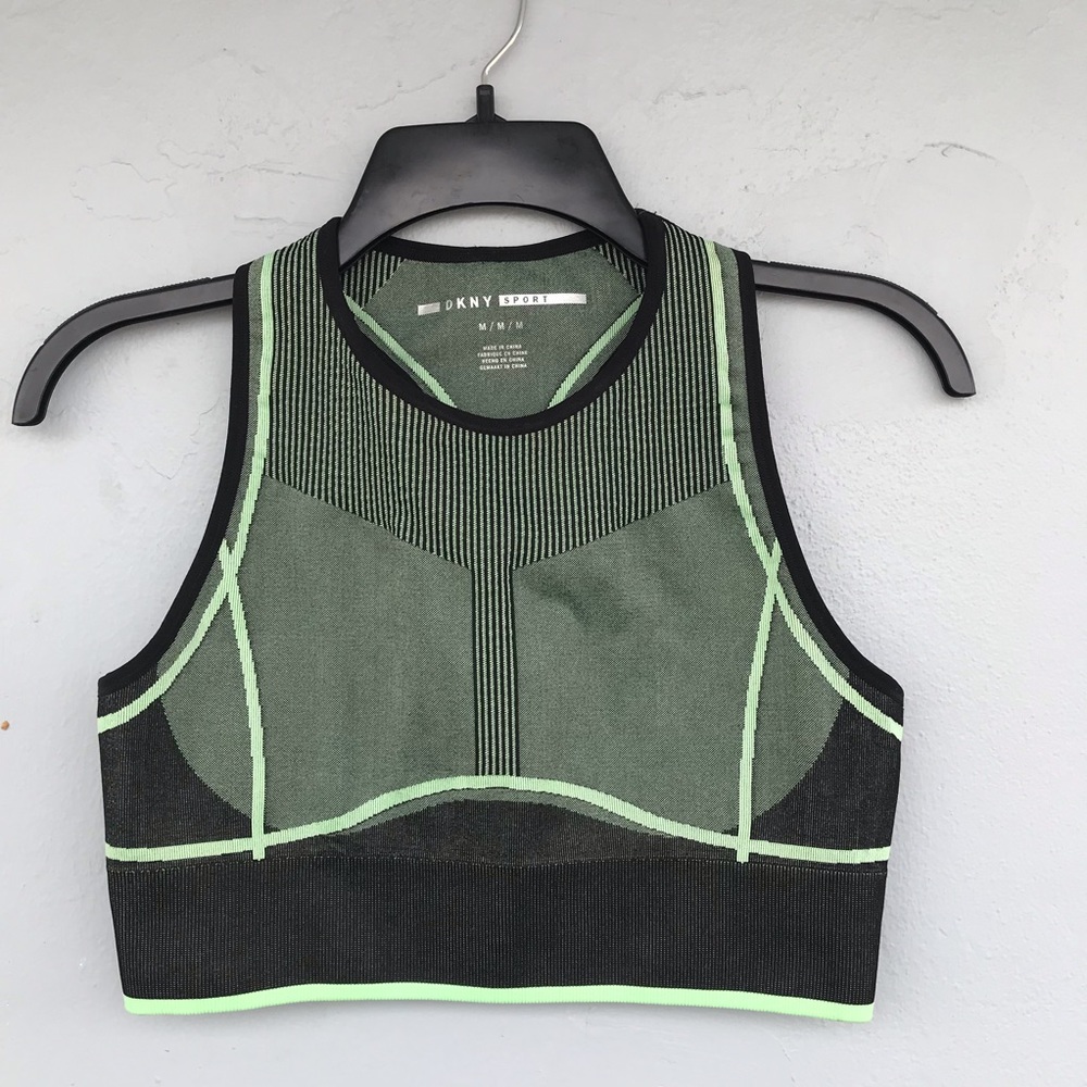 DKNY Sport top size M